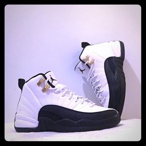 Air Jordan 12 Retro "black & white"